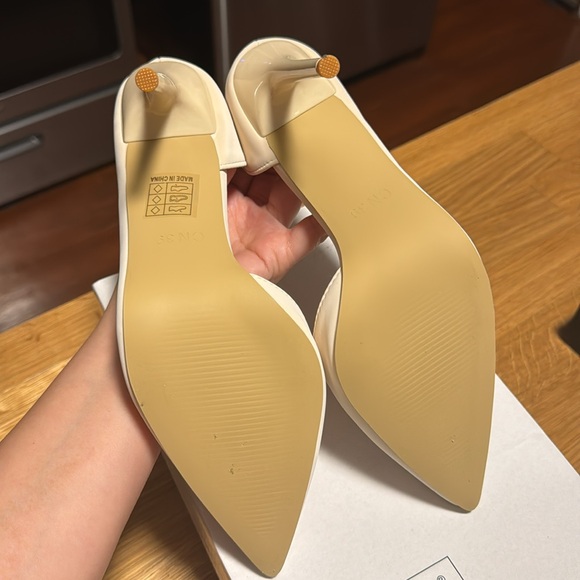 Just bought heels (don’t fit me) - Picture 4 of 4